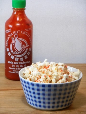 Sriracha popcorn (Small)