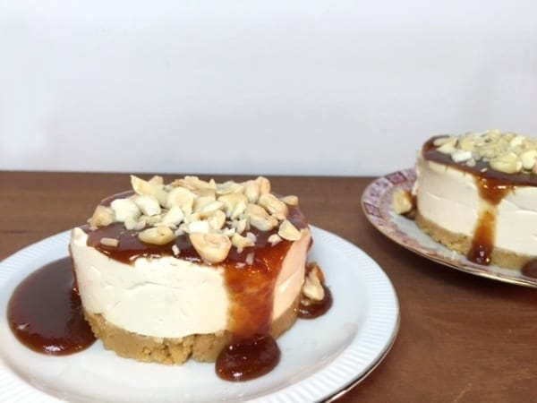 Cheesecake met karamelsaus