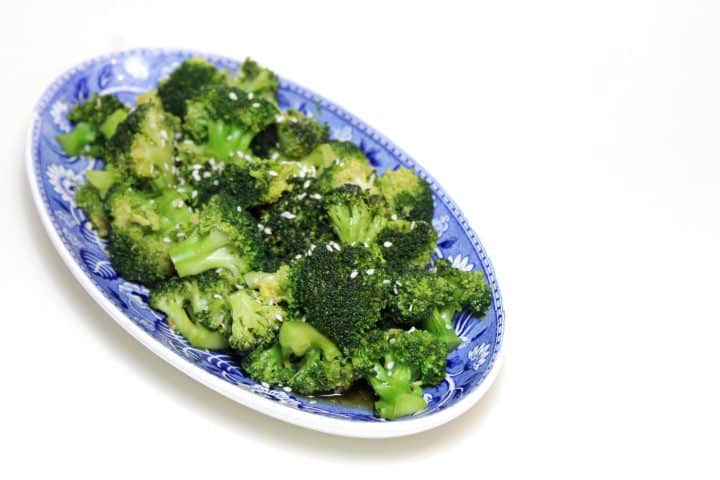 Gestoomde broccoli met oosters tintje