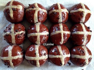 Hot Cross Buns - Paasbroodhaantjes - Paasbrood maken - Een overzicht van Nederlandse foodbloggers!