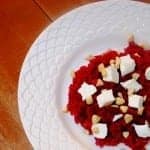 Bieten risotto met geitenkaas en hazelnoten