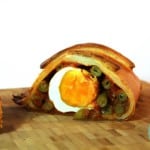 Vegetarische Wellington gevuld met een spicy curry