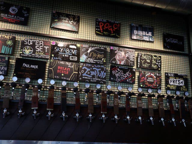Alle tips voor een citytrip Bristol - Wild Beer at Wapping Wharf