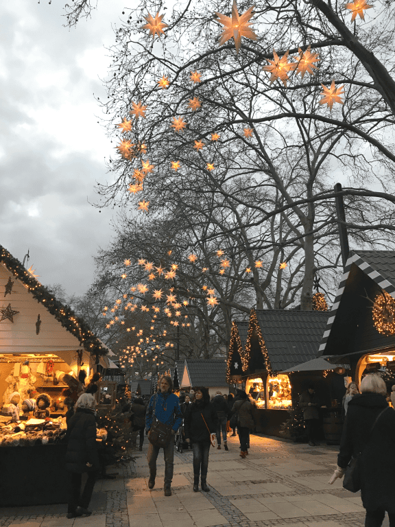 Kerstmarkten Keulen - Neumarkt