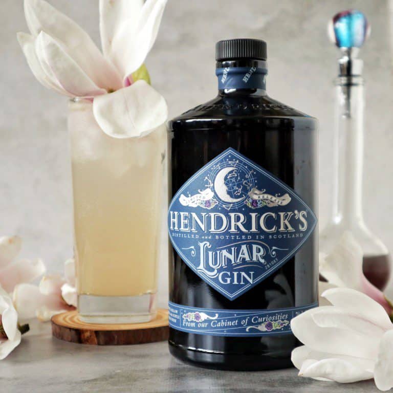 Gin cocktail: Midnight Magnolia Collins met Hendrick's Lunar Gin