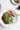 Sperziebonensalade met geroosterde rode ui