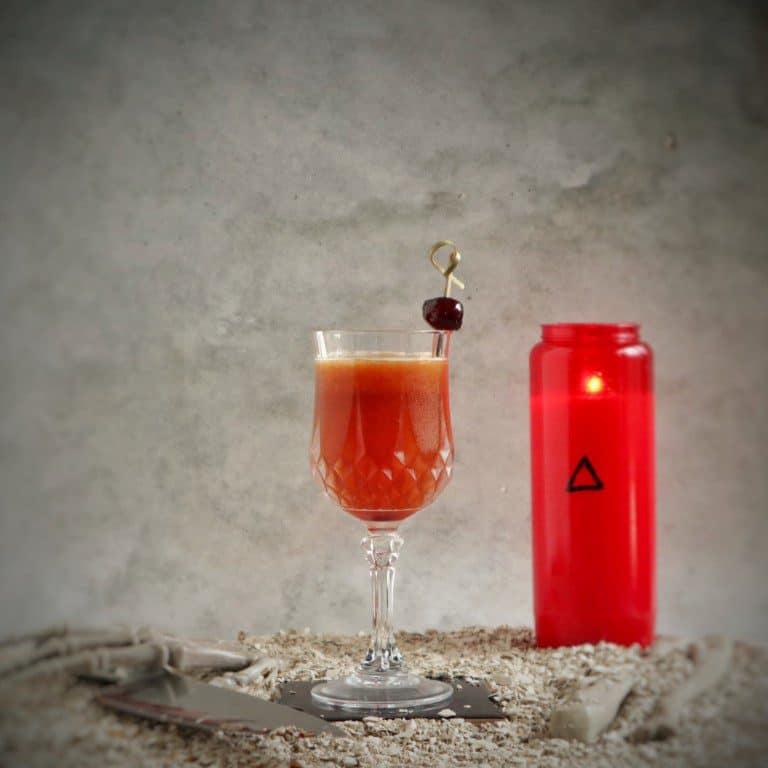 Halloween cocktail Blood and Sand