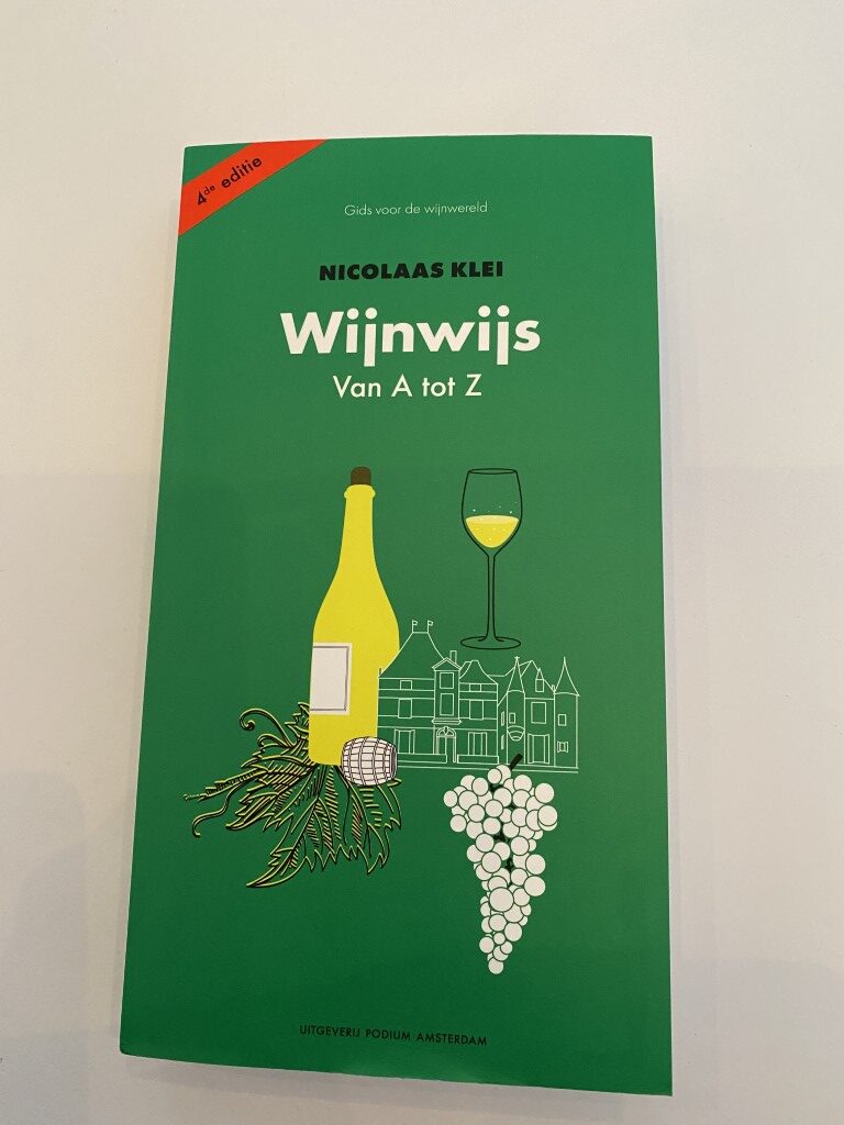 Review: Wijnwijs van A tot Z - Nicolaas Klei