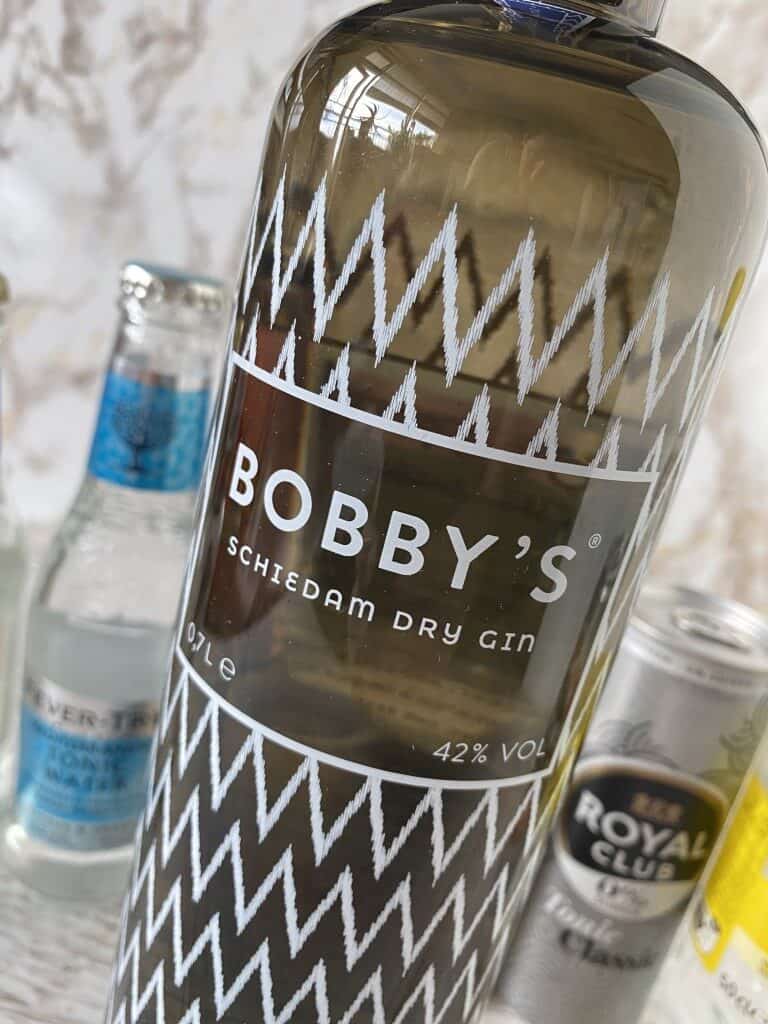 De grote Bobby's Schiedam Dry Gin & Tonic test