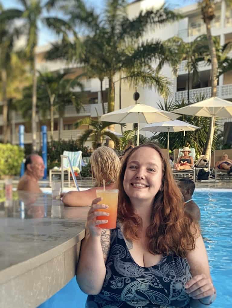 Het Sonesta Maho Beach Resort & Spa op Sint Maarten - zwembad