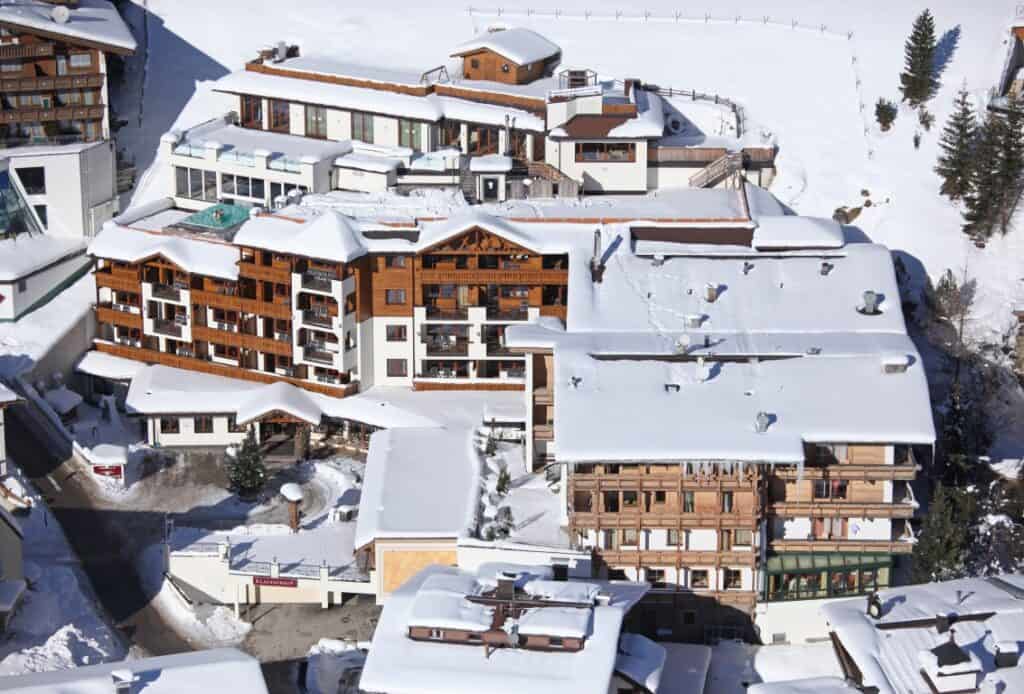 365 dagen per jaar skiën op natuurlijke sneeuw Ontdek de Hintertuxer Gletsjer met Klausnerhof Hotel