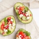 12x zomerse koolhydraatarme recepten -gevulde avocado